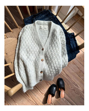 PetiteKnit Jenny Jacket V-neck -neuleohje (English)