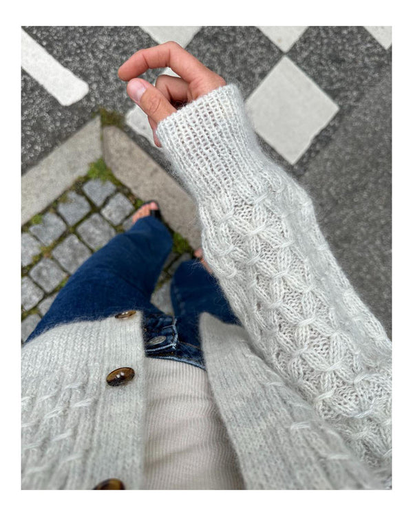 PetiteKnit Jenny Jacket V-neck -neuleohje (English)
