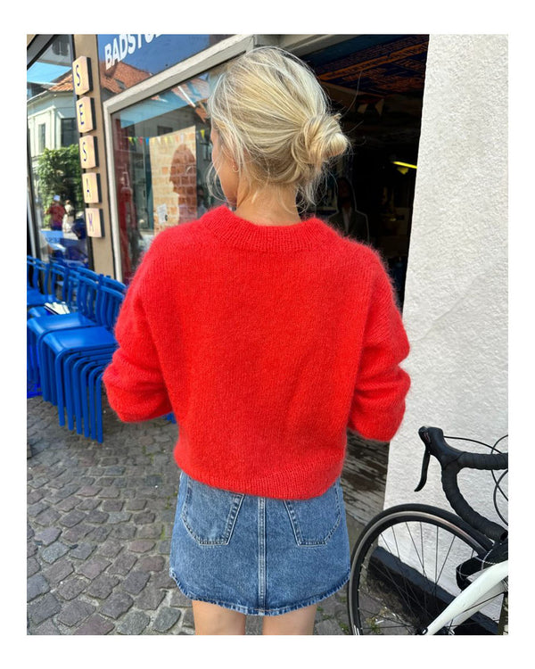 PetiteKnit Stockholm Sweater V-Neck -neuleohje