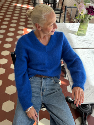 Sunday Knitting Club: PetiteKnit Stockholm Sweater V-neck -neulekurssi