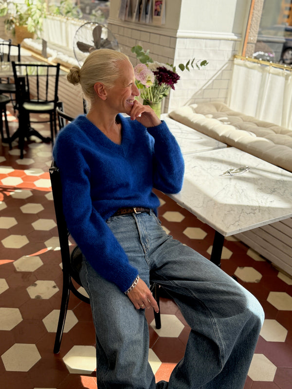 Sunday Knitting Club: PetiteKnit Stockholm Sweater V-neck -neulekurssi