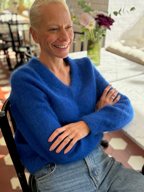 Sunday Knitting Club: PetiteKnit Stockholm Sweater V-neck -neulekurssi