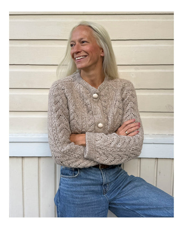 Frida-neuletakkiohje - FIN