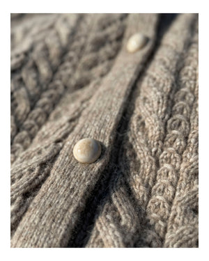 Frida-neuletakkiohje - FIN