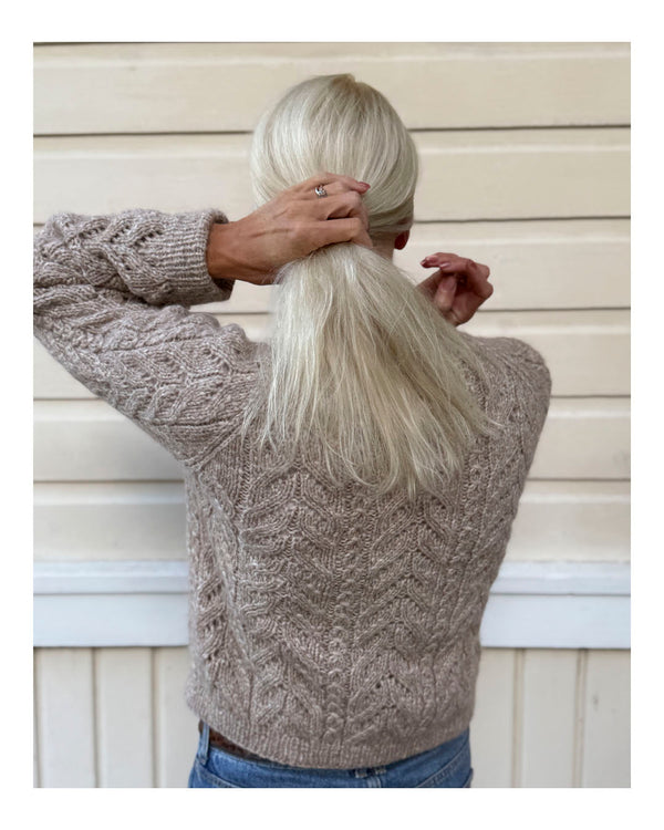 Frida-neuletakkiohje - FIN