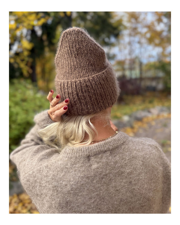 Sunday Knitting Club Cappuccino pipo -asusteohje (FIN)