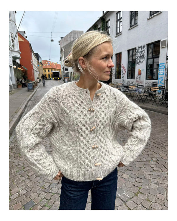 PetiteKnit Dagmar Jacket suomeksi