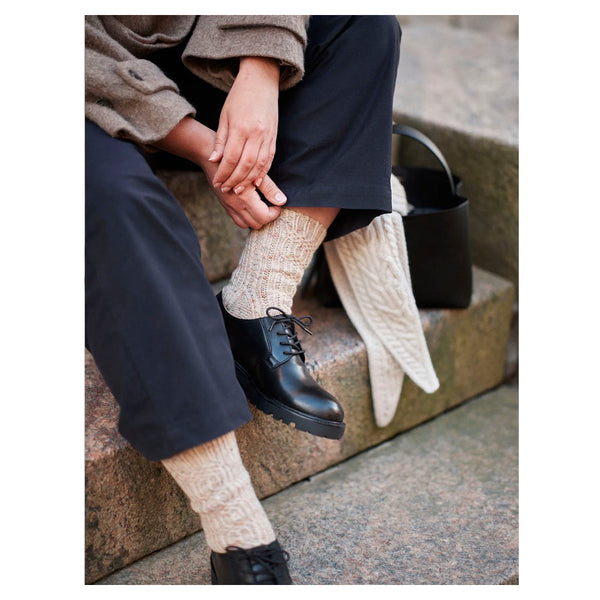 Foundations - 20 Knitted Accessories by Sari Nordlund